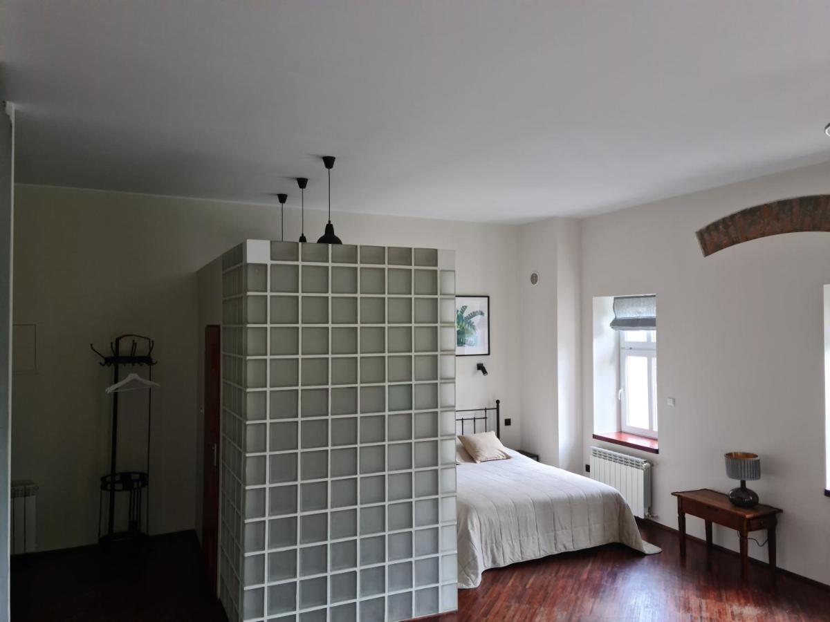 Appartement Apartament W Starej Szkole à Srebrna Góra Extérieur photo